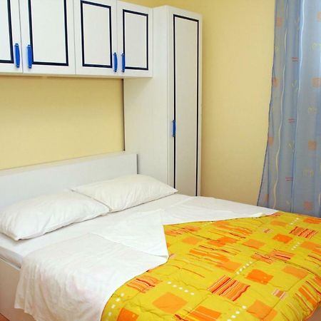 Apartmani Paula Makarska Esterno foto