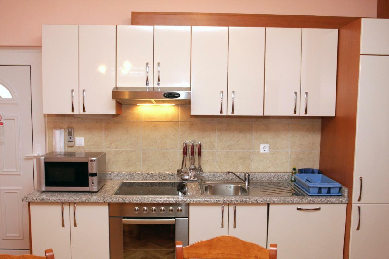 Apartmani Paula Makarska Esterno foto